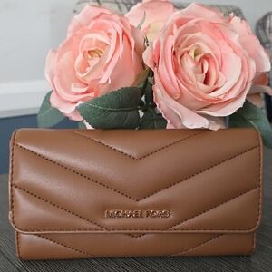 NWT Michael Kors Tan Quilted Wallet